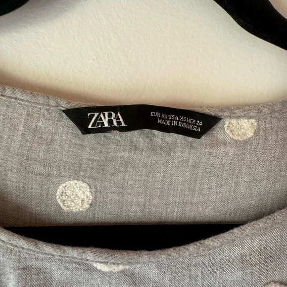 Zara Women’s XS polkadot Blouse Sensory Teacher Unique Holiday - Picture 4 of 7